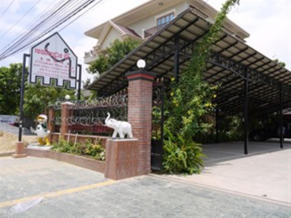 Elephant Blanc Phnom Penh Exterior foto