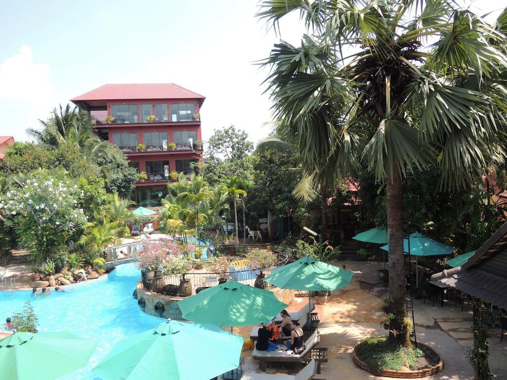 Elephant Blanc Phnom Penh Exterior foto