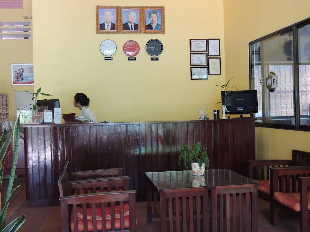 Elephant Blanc Phnom Penh Exterior foto
