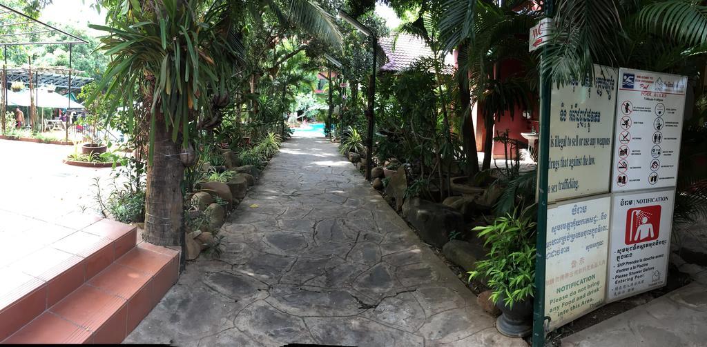 Elephant Blanc Phnom Penh Exterior foto